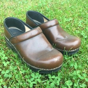 Dansko Professional clogs -- priced to sell!!